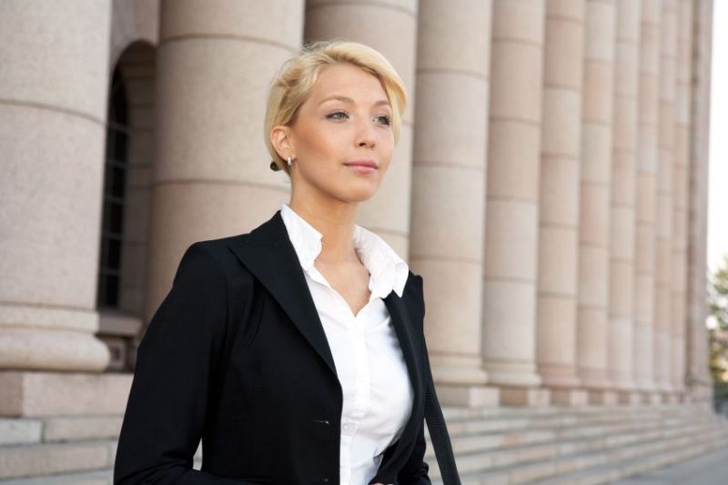 Signs You Need to Hire a New Attorney